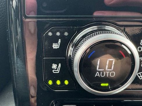 New 2026 Toyota Highlander Platinum AWD/4WD image 30