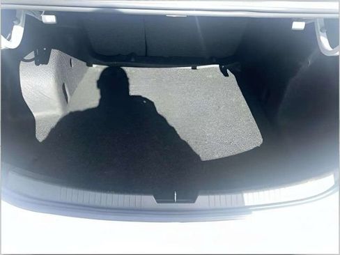 Used 2024 Chevrolet Malibu LT image 5