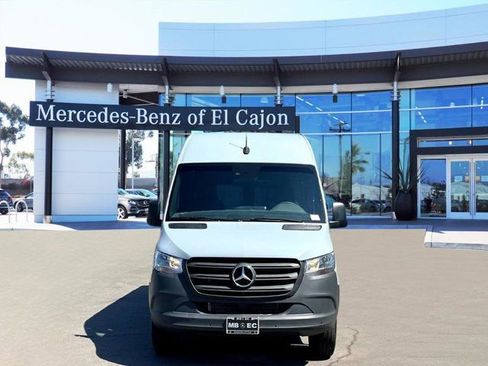 New 2024 Mercedes-Benz Sprinter 2500 image 2