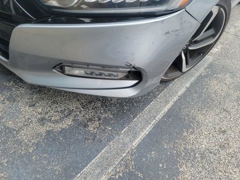 Used 2019 Honda Accord Sport image 2