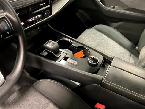 Certified 2021 Nissan Rogue SV image 20