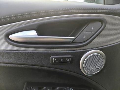 New 2026 Alfa Romeo Stelvio Sprint image 19