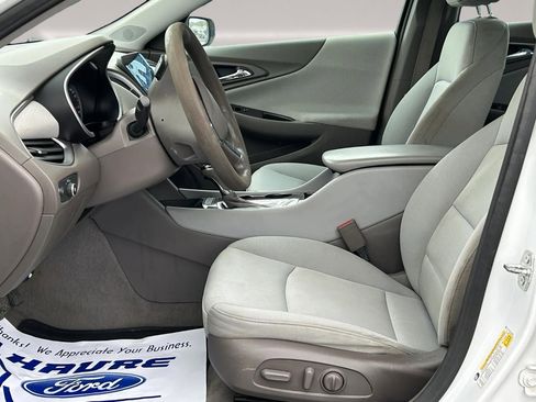 Used 2020 Chevrolet Malibu LS FWD image 9