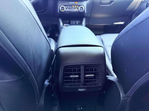Used 2021 Ford Escape SEL w/ Technology Package FWD image 10