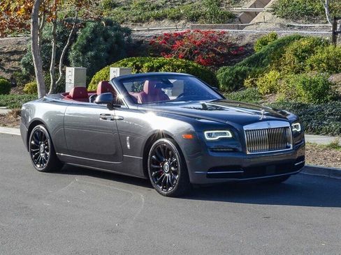 Used 2019 Rolls-Royce Dawn image 8