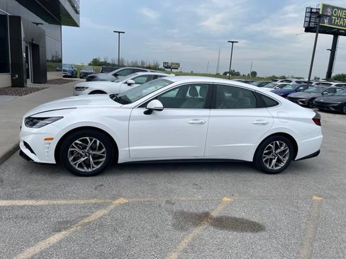 Used 2023 Hyundai Sonata SEL w/ Preferred Accessory Package FWD image 4