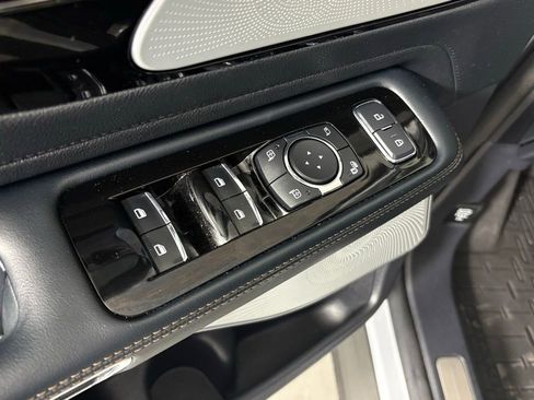 Used 2025 Lincoln Aviator Reserve w/ Equipment Group 201A AWD/4WD image 18