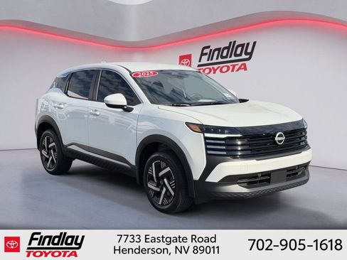 Used 2025 Nissan Kicks SV FWD image 4