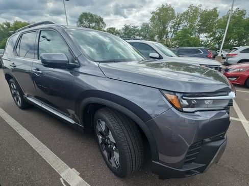Used 2026 Honda Pilot Elite image 3