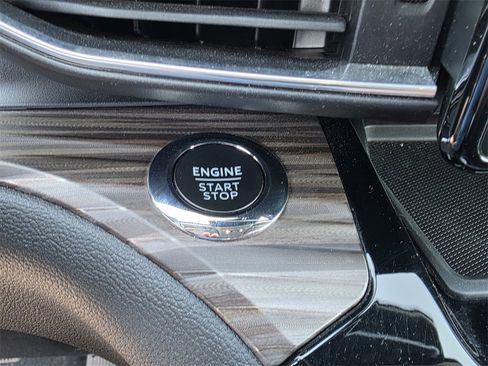 Used 2023 Ford Explorer Limited w/ Equipment Group 301A image 45