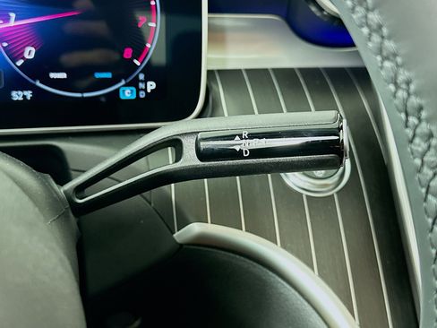 Certified 2024 Mercedes-Benz C 300 4MATIC Sedan image 17