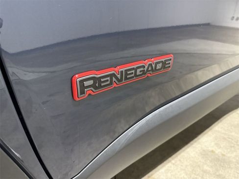 Used 2023 Jeep Renegade Trailhawk image 27