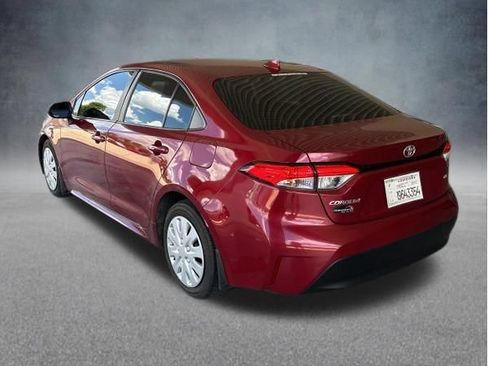 Used 2024 Toyota Corolla LE FWD image 3