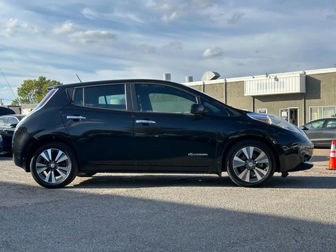 Used 2015 Nissan Leaf SL w/ Premium Package image 8