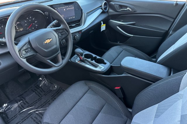 New 2026 Chevrolet Trax LS w/ Driver Confidence Package FWD image 16