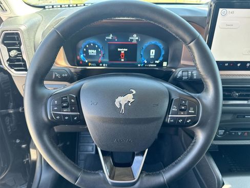 Certified 2025 Ford Bronco Sport Outer Banks w/ Outer Banks Tech Package+ AWD/4WD image 11