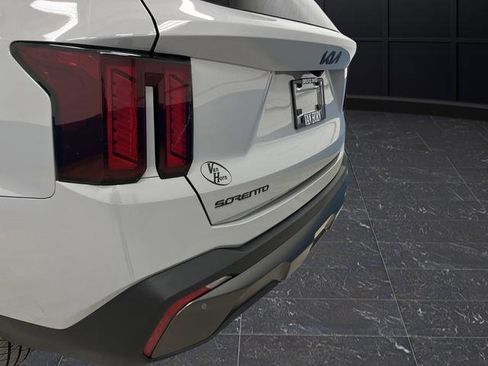 Used 2025 Kia Sorento X-Line EX image 35