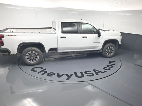 Used 2024 Chevrolet Silverado 2500 Custom w/ Custom Convenience Package AWD/4WD image 24