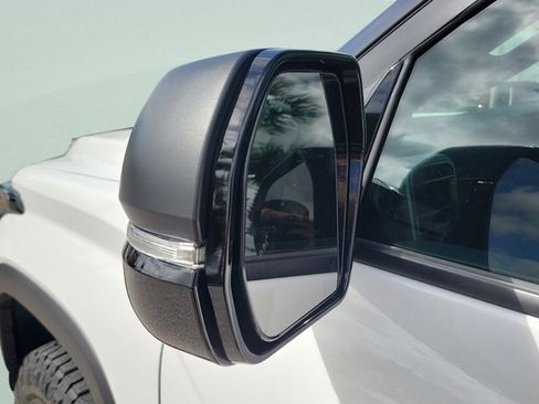 New 2026 Toyota Tundra SR5 AWD/4WD image 11