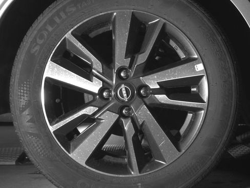 Used 2025 Nissan Versa SV image 15