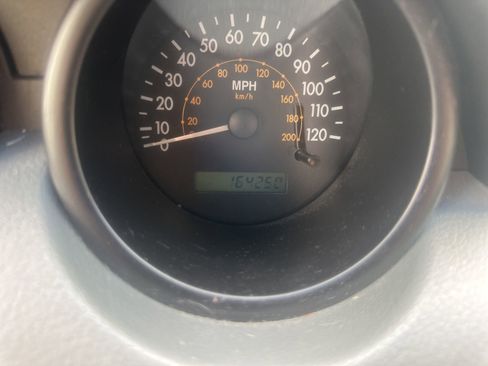 Used 2005 Chevrolet Aveo LS FWD image 17