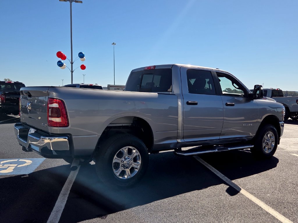 Used 2024 RAM 2500 Big Horn w/ Safety Group AWD/4WD image 11