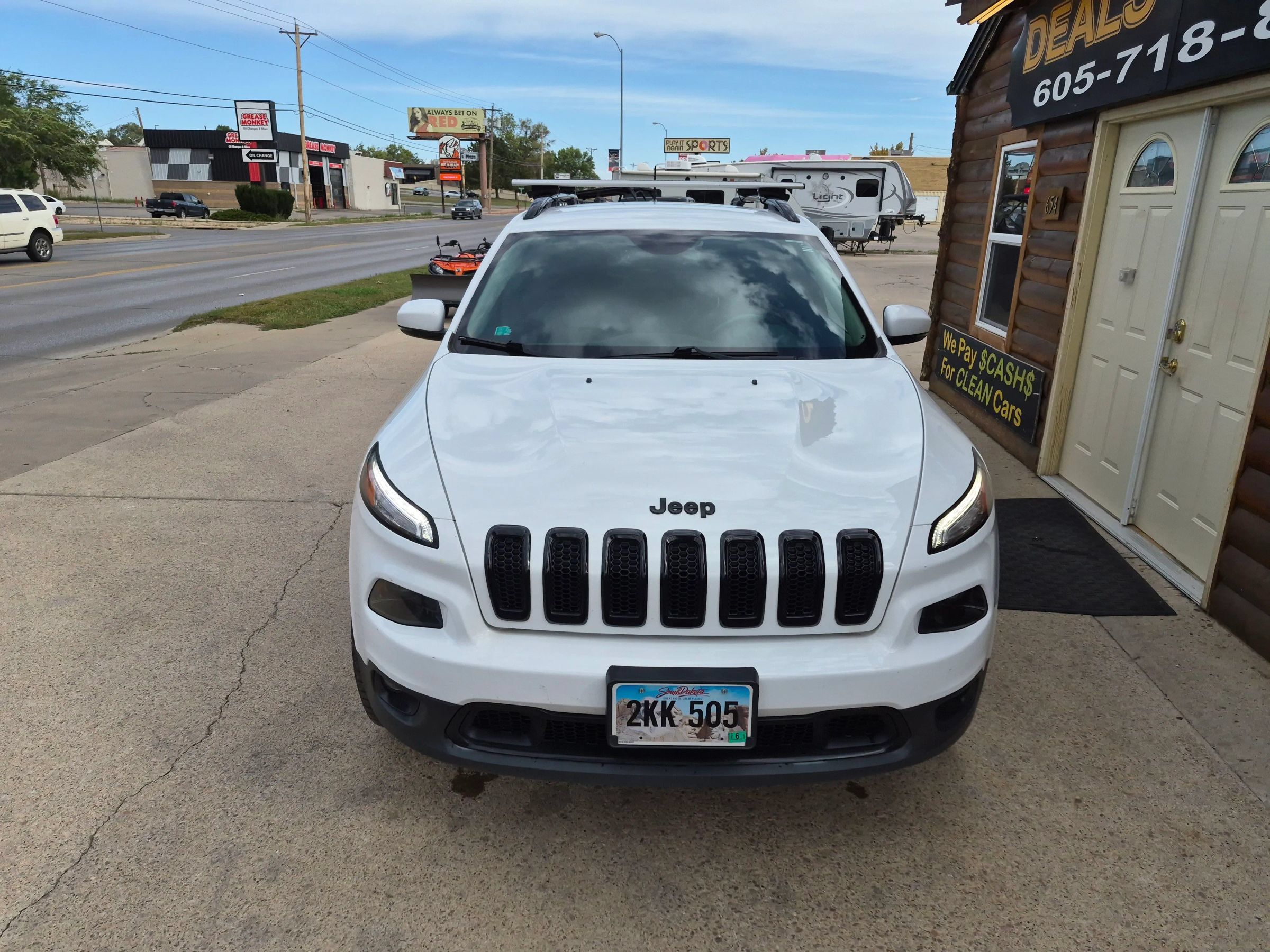 Used 2017 Jeep Cherokee High Altitude AWD/4WD image 3