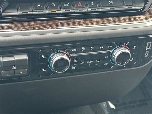 New 2026 GMC Sierra 1500 Elevation w/ LPO, Elevation Black Package image 20