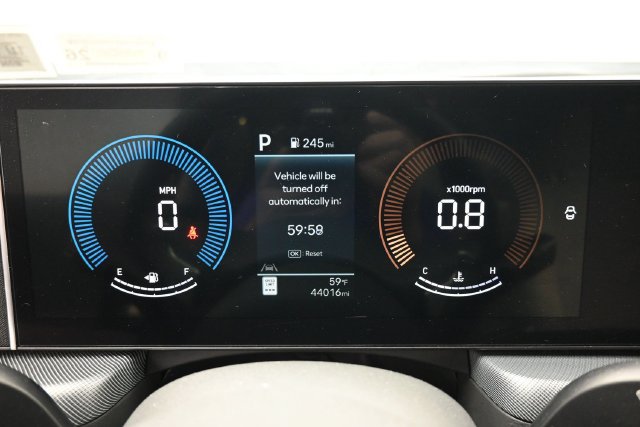Used 2025 Hyundai Sonata SEL FWD image 28