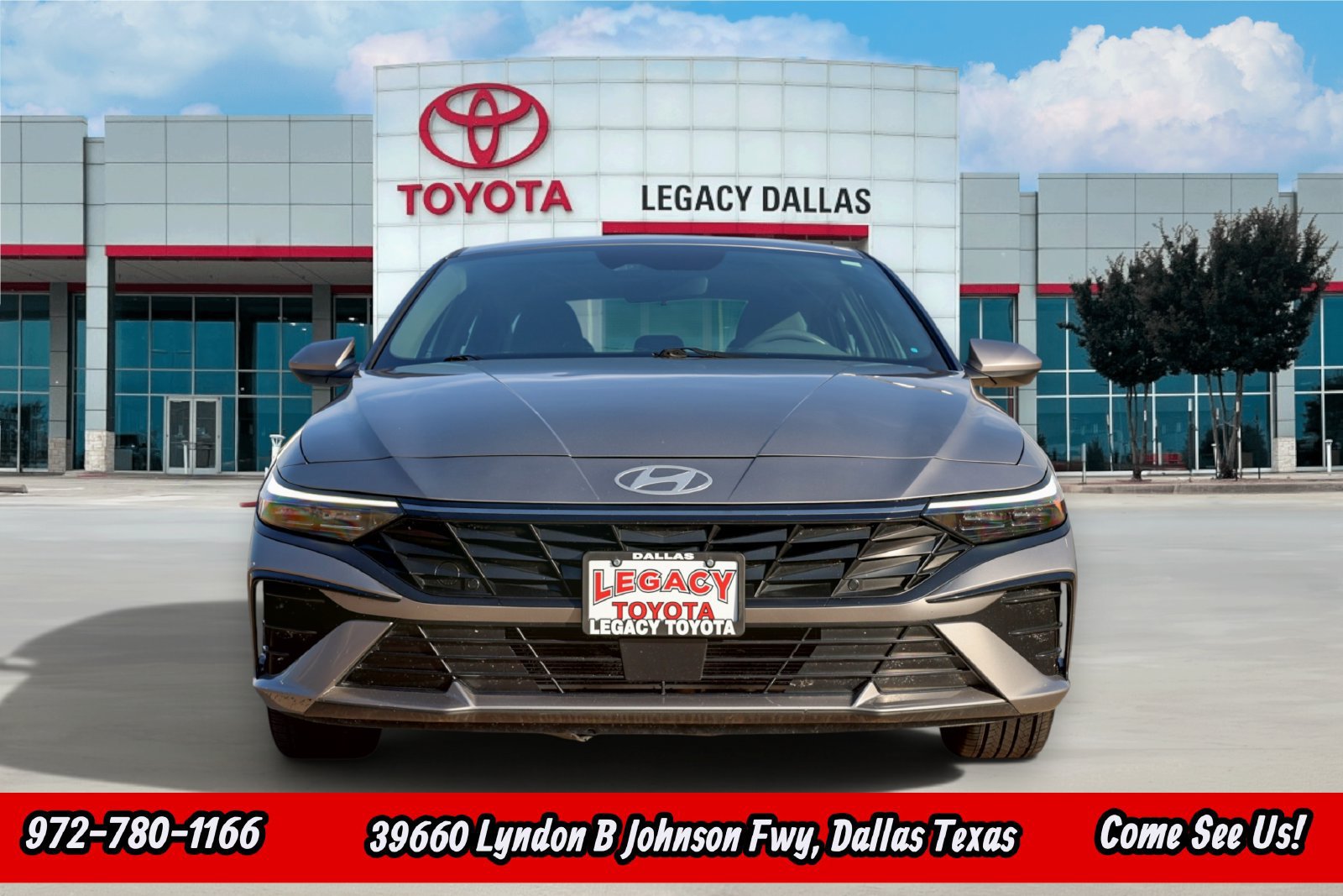 Used 2025 Hyundai Elantra SEL FWD image 6