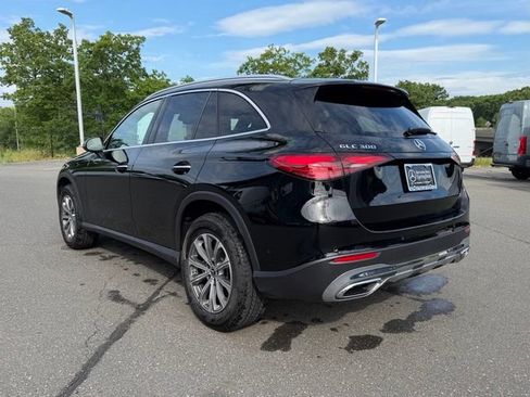 Used 2026 Mercedes-Benz GLC 300 4MATIC image 5