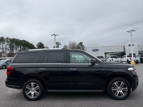 Used 2024 Ford Expedition Limited image 6