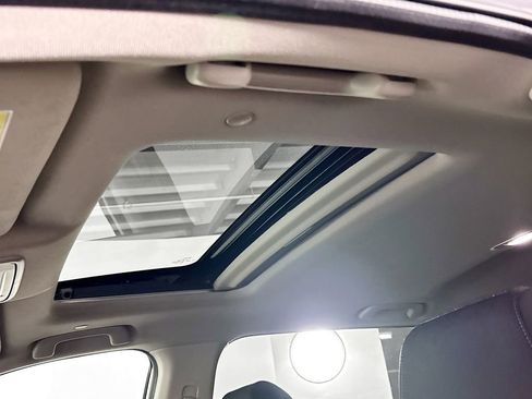 Certified 2025 Honda CR-V EX image 19