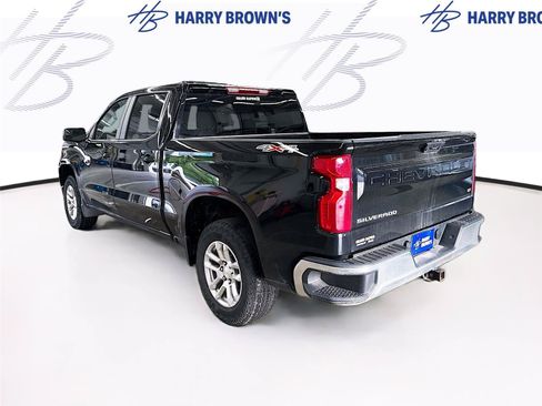 Used 2023 Chevrolet Silverado 1500 LT AWD/4WD image 2