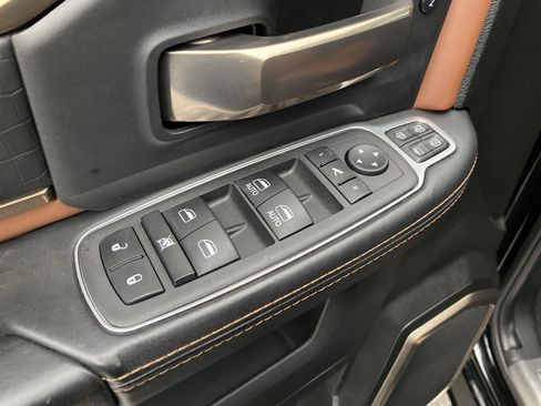 Used 2023 RAM 2500 Limited image 27