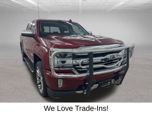 Used 2018 Chevrolet Silverado 1500 High Country image 3
