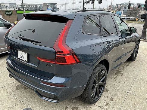 New 2026 Volvo XC60 T8 Ultra w/ Climate Package AWD/4WD image 6