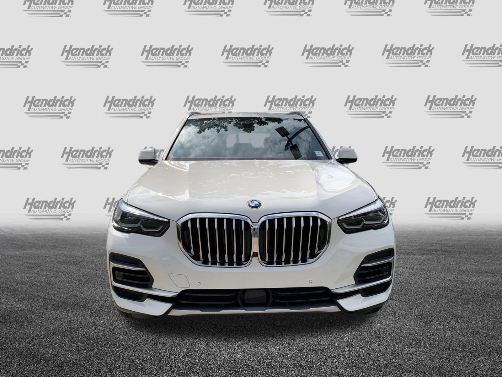 Used 2023 BMW X5 xDrive40i AWD/4WD image 3