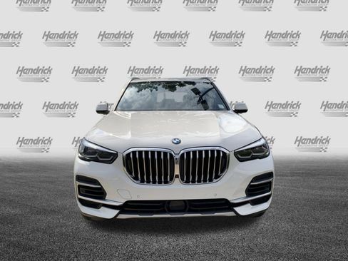 Used 2023 BMW X5 xDrive40i AWD/4WD image 3