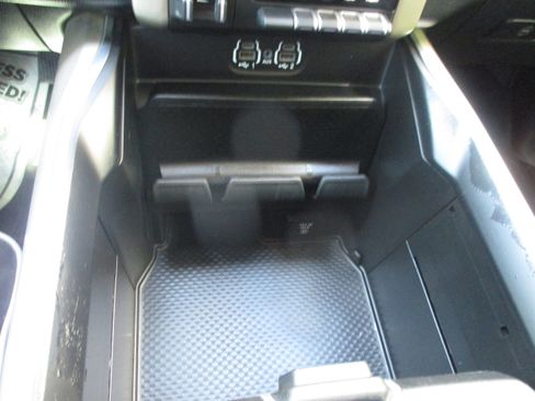 Used 2020 RAM 1500 Laramie image 14