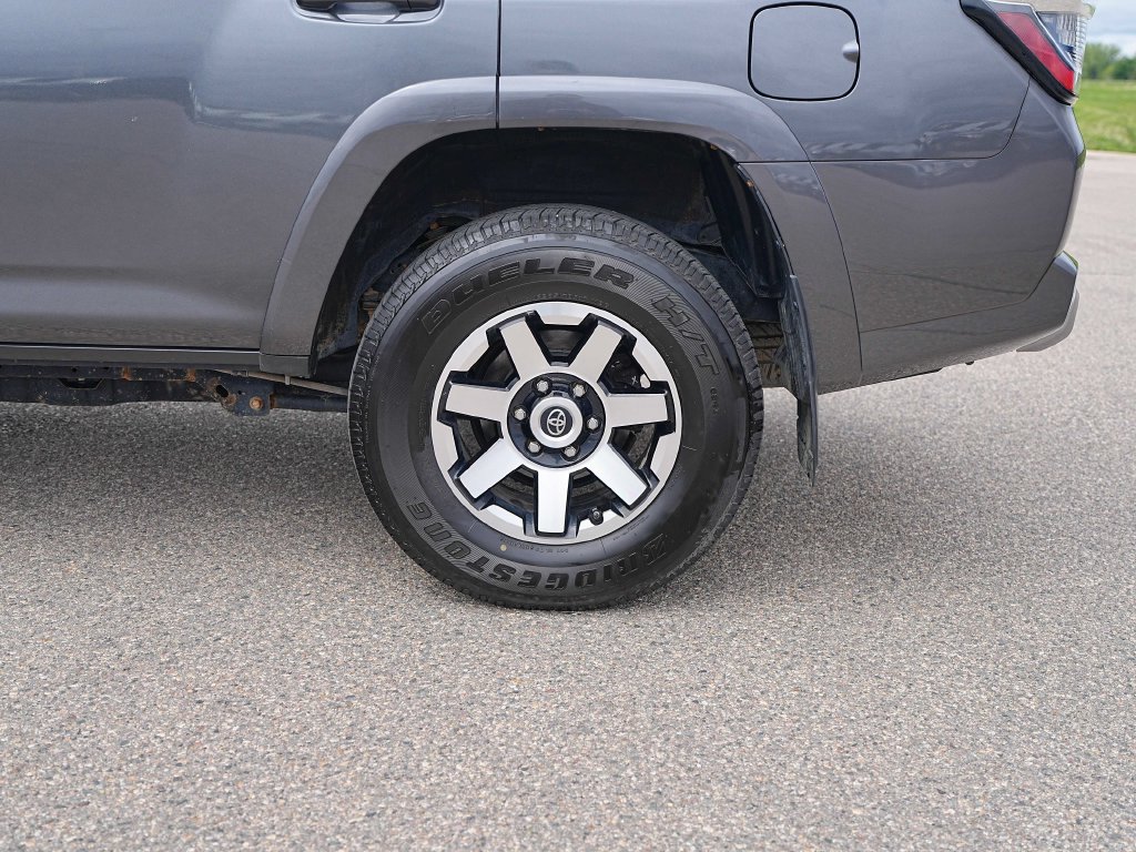 Used 2020 Toyota 4Runner TRD Off-Road Premium AWD/4WD image 14