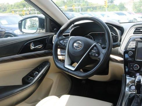 Used 2018 Nissan Maxima Platinum FWD image 23
