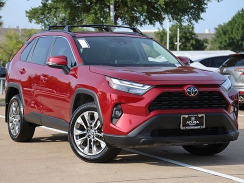 Used 2024 Toyota RAV4 XLE Premium FWD image 2