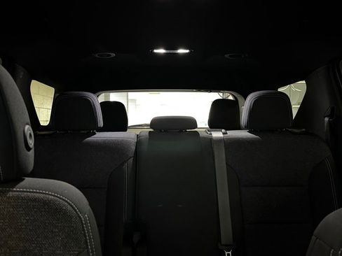 Used 2024 Chevrolet Traverse LS FWD image 7