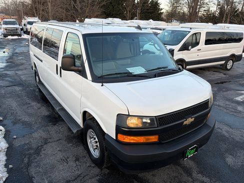 Used 2023 Chevrolet Express 3500 LS image 5