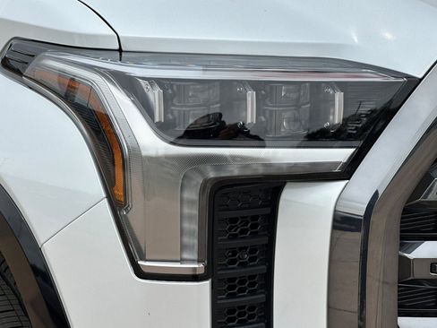 New 2025 Toyota Tundra Platinum image 31