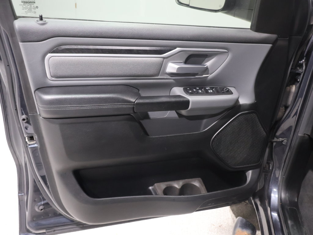 Used 2020 RAM 1500 Big Horn AWD/4WD image 12