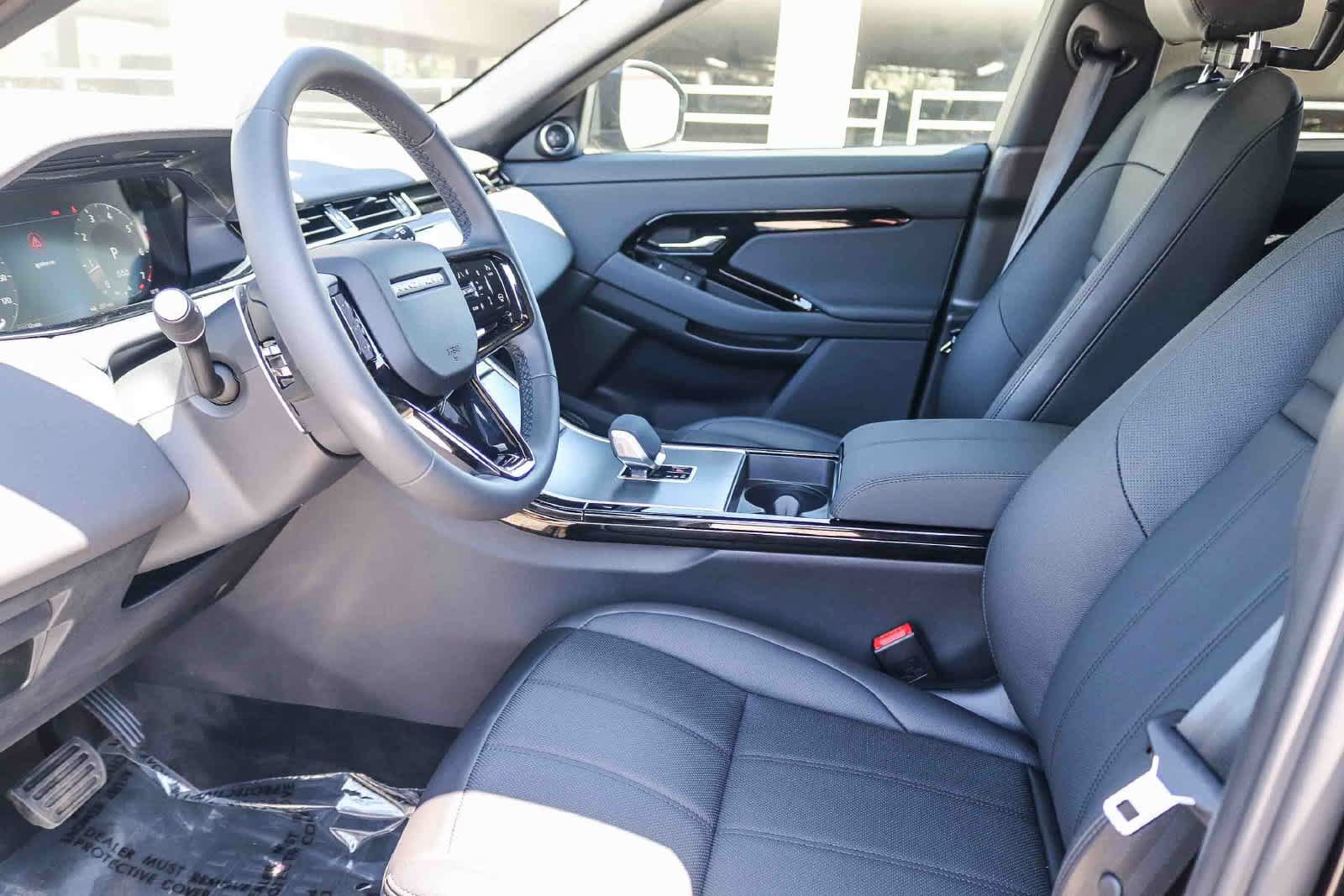 New 2026 Land Rover Range Rover Evoque S AWD/4WD image 17