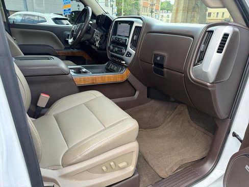 Used 2017 GMC Sierra 1500 SLT AWD/4WD image 38