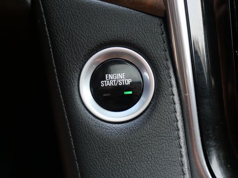Used 2016 Cadillac Escalade Luxury AWD/4WD image 21